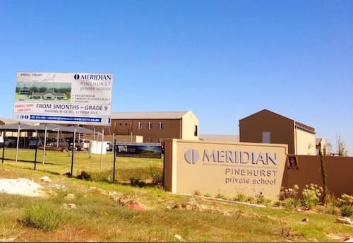 MERIDIAN PINEHURST PRIVATE SCHOOL - School building exterior