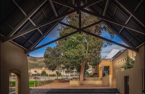 Reddam House Constantia - School building exterior