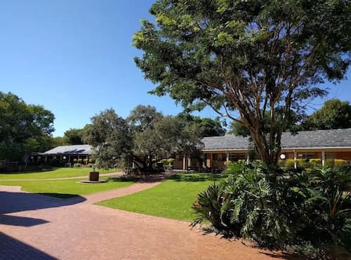ST STITHIANS COLLEGE - School building exterior