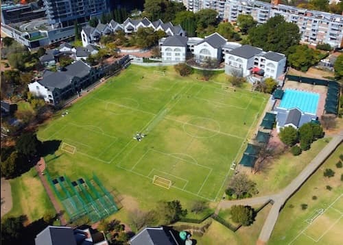 CRAWFORD INTERNATIONAL SANDTON - School building exterior