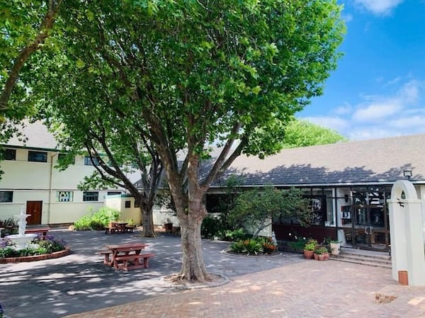 Bergvliet Primary School campus