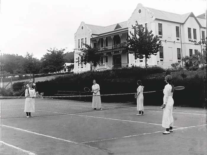 Paarl Girls HoëRskool campus