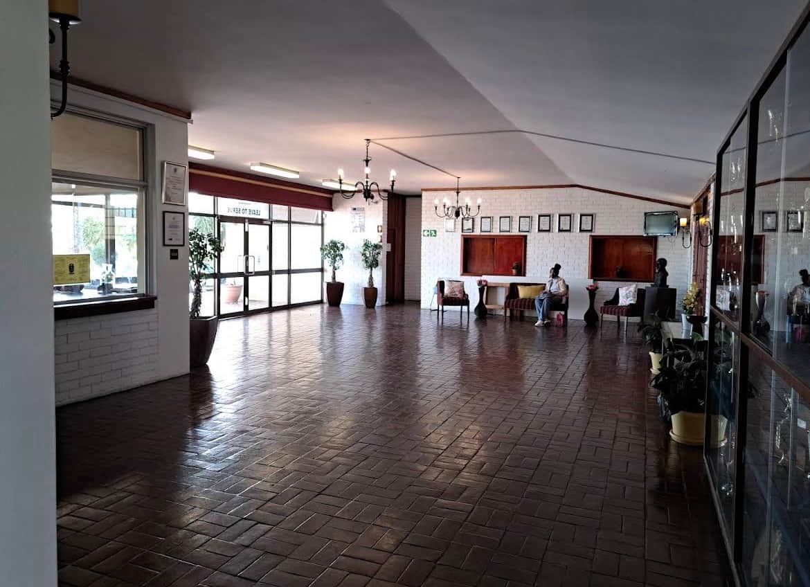 Hottentots-Holland High School image 2