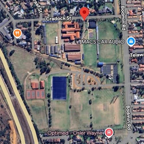 Marais Viljoen High School image 2