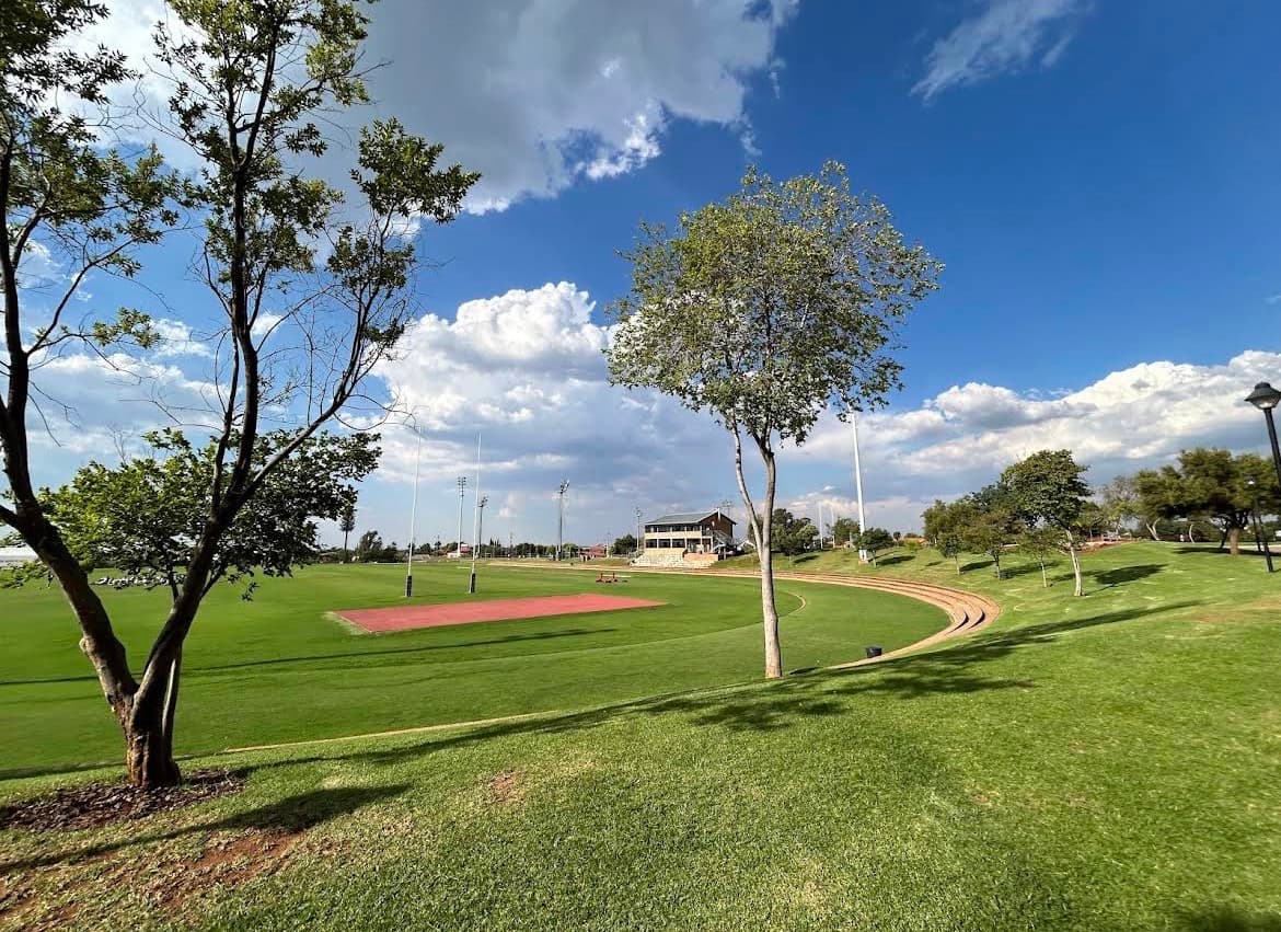Midstream College Hoërskool | High School - School building exterior